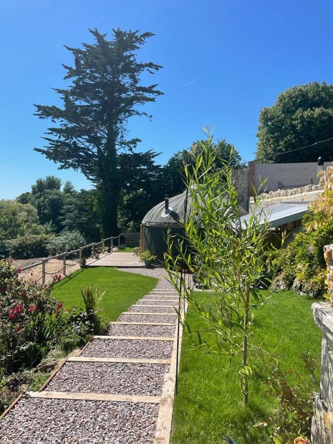 Puckaster Cove Luxury Yurt *